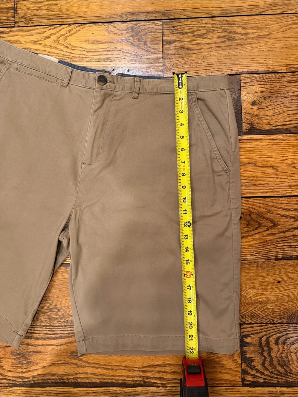 Jachs men flat